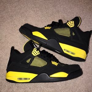 Air Jordan 4 Retro black/white-tour yellow size US11